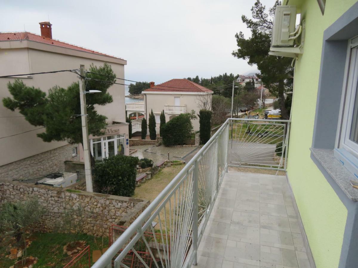 Apartments La Bombonera Starigrad Paklenica Buitenkant foto