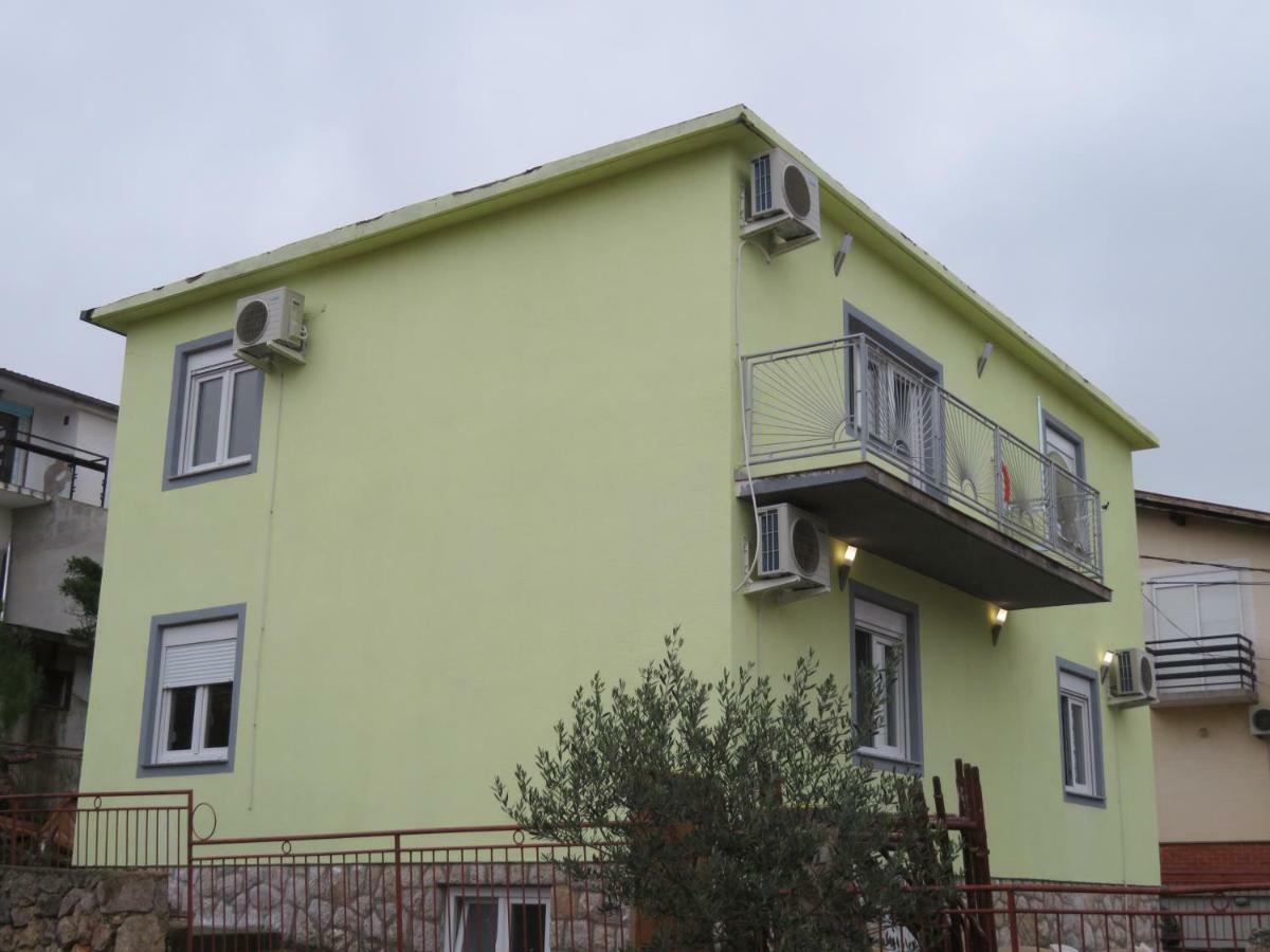 Apartments La Bombonera Starigrad Paklenica Buitenkant foto