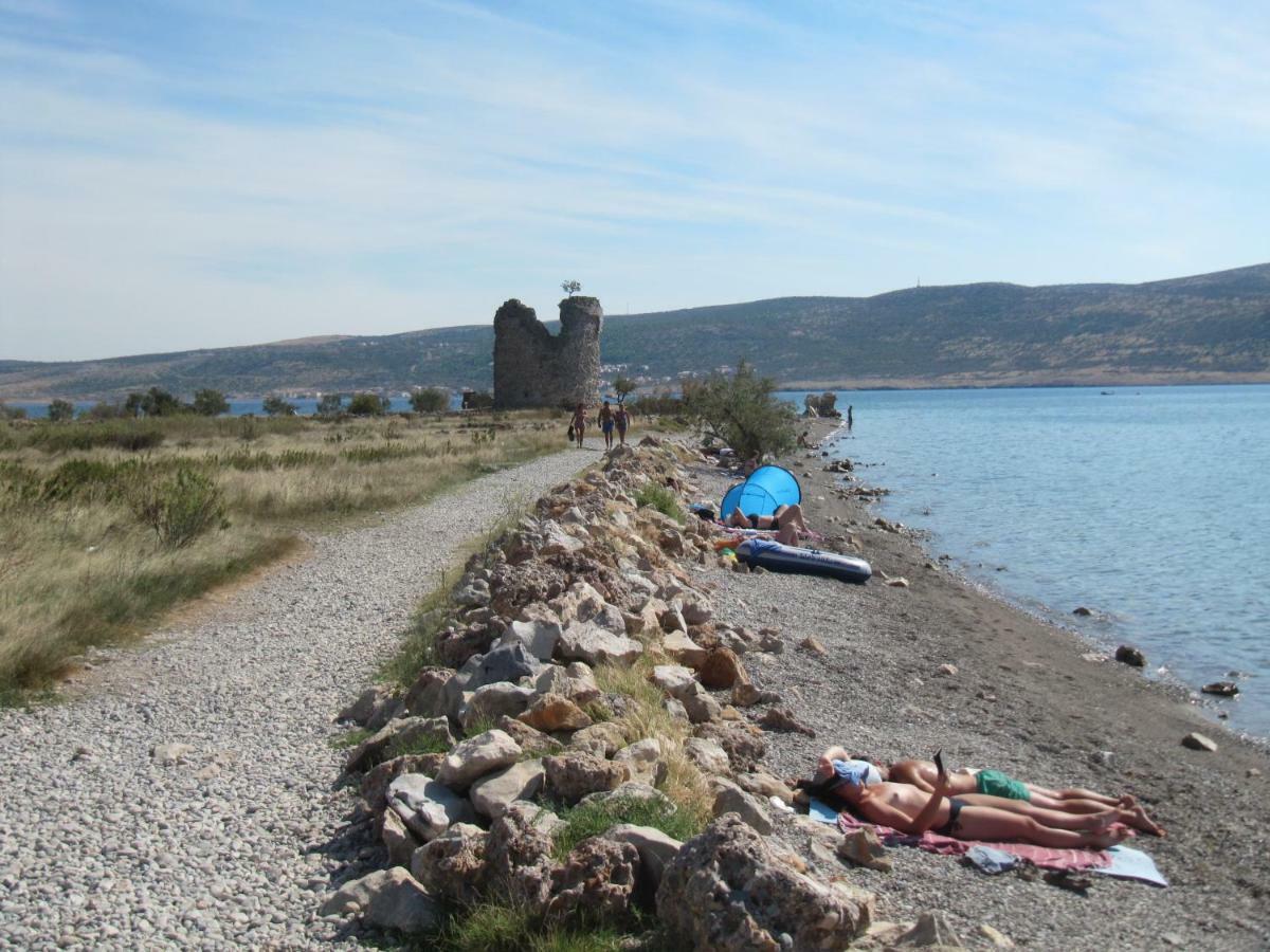 Apartments La Bombonera Starigrad Paklenica Buitenkant foto
